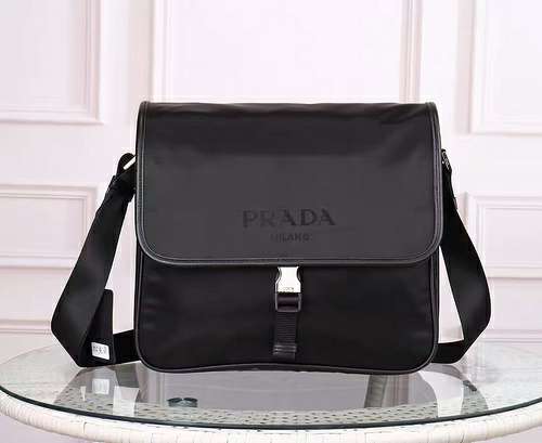 Picture of Prada Lady Handbags _SKUfw156182739fw